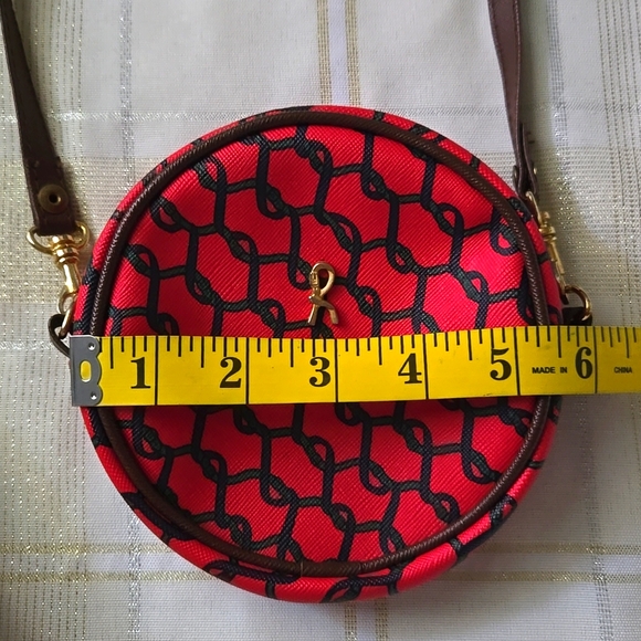 Roberta Di Camerino Red Round Crossbody - Picture 12 of 13